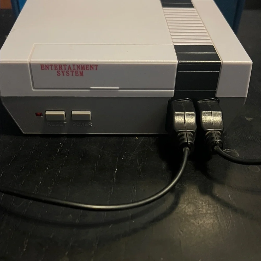MINI ANNIVERSARY EDITION ENTERTAINMENT CONSOLE 620 GAMES